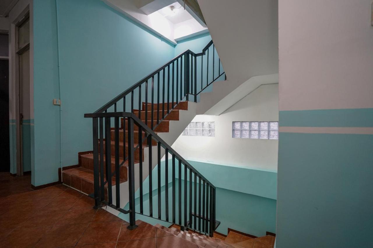 Super Oyo 1844 Bravo Residence Pangkal Pinang Exteriér fotografie