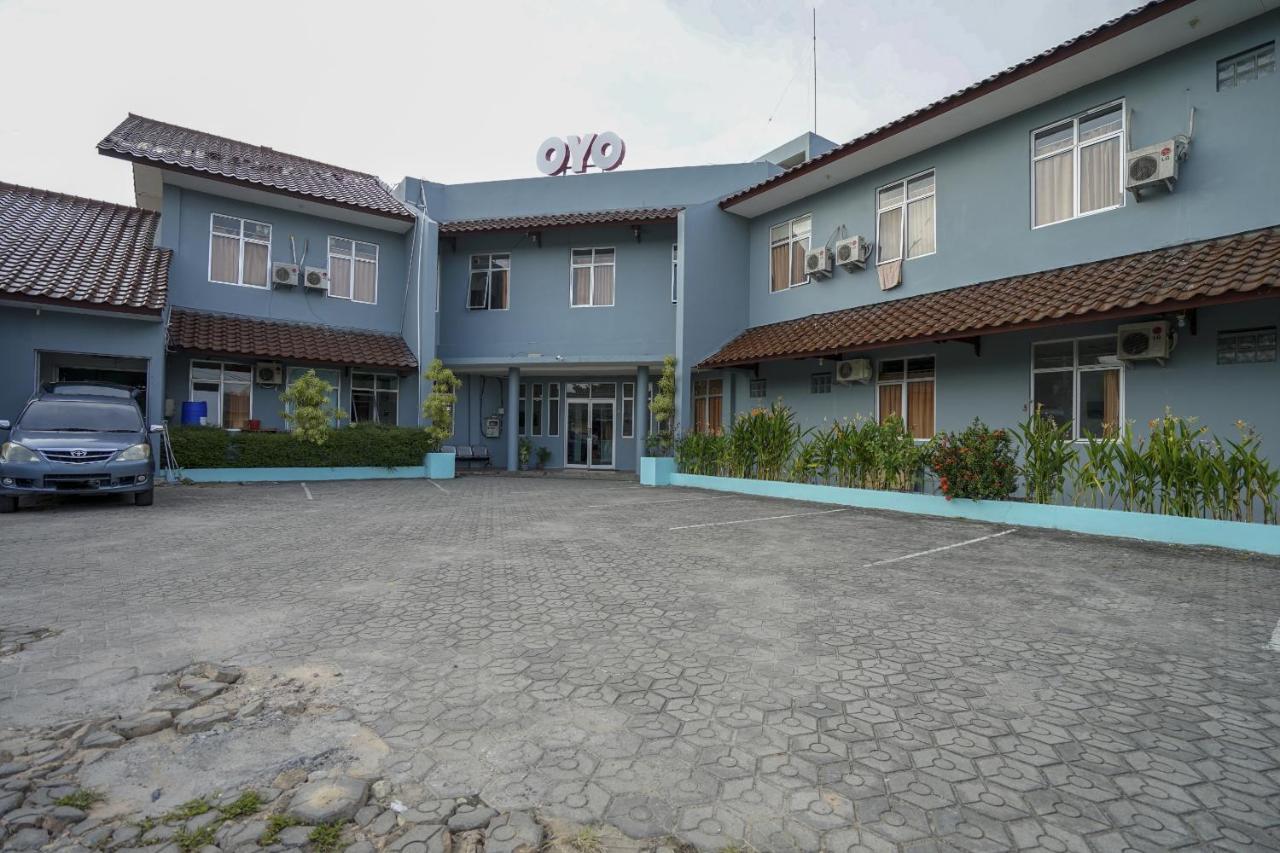 Super Oyo 1844 Bravo Residence Pangkal Pinang Exteriér fotografie