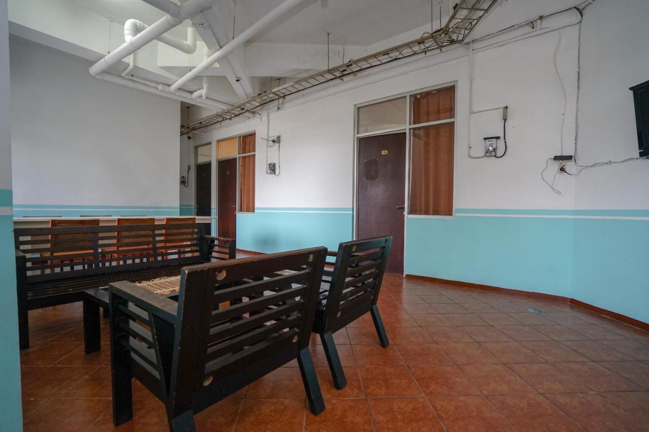 Super Oyo 1844 Bravo Residence Pangkal Pinang Exteriér fotografie